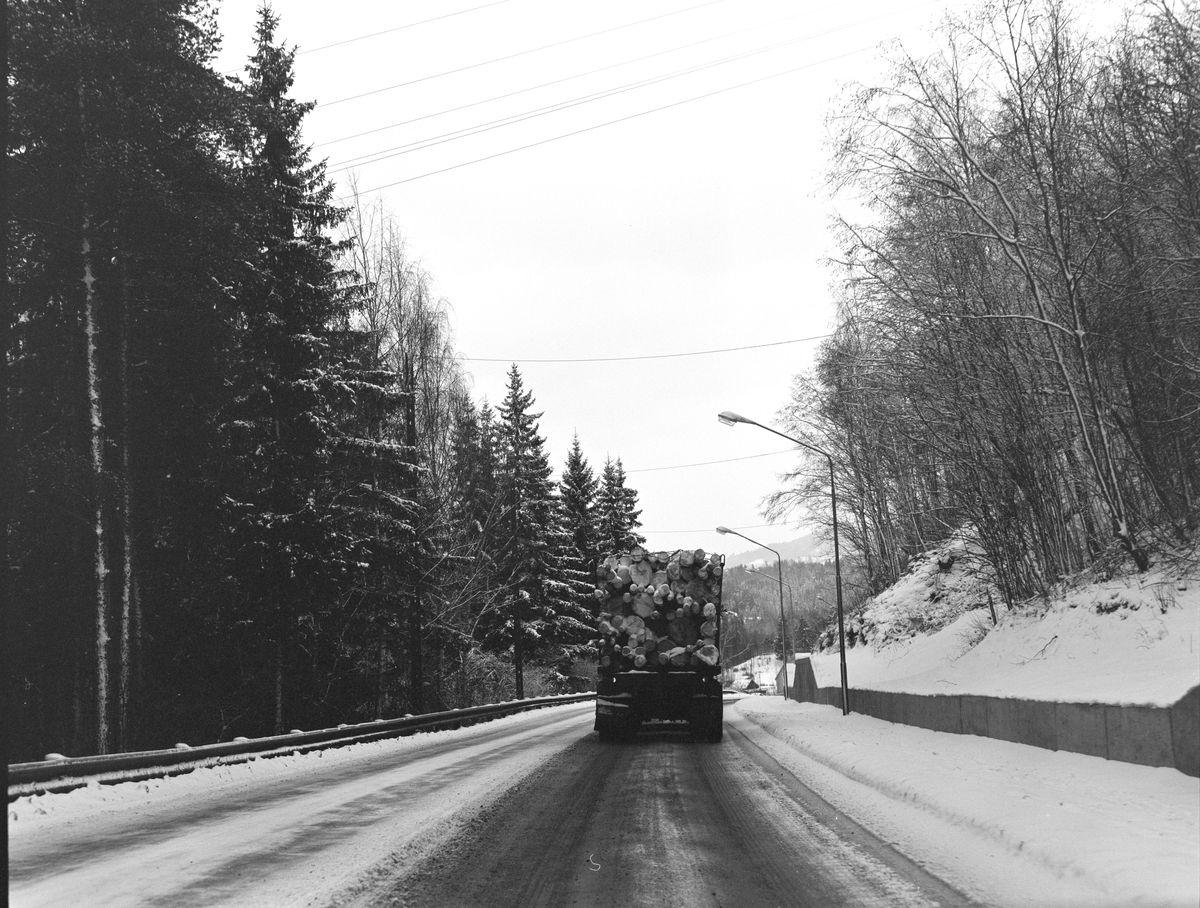 Vinterkjøring på landevei