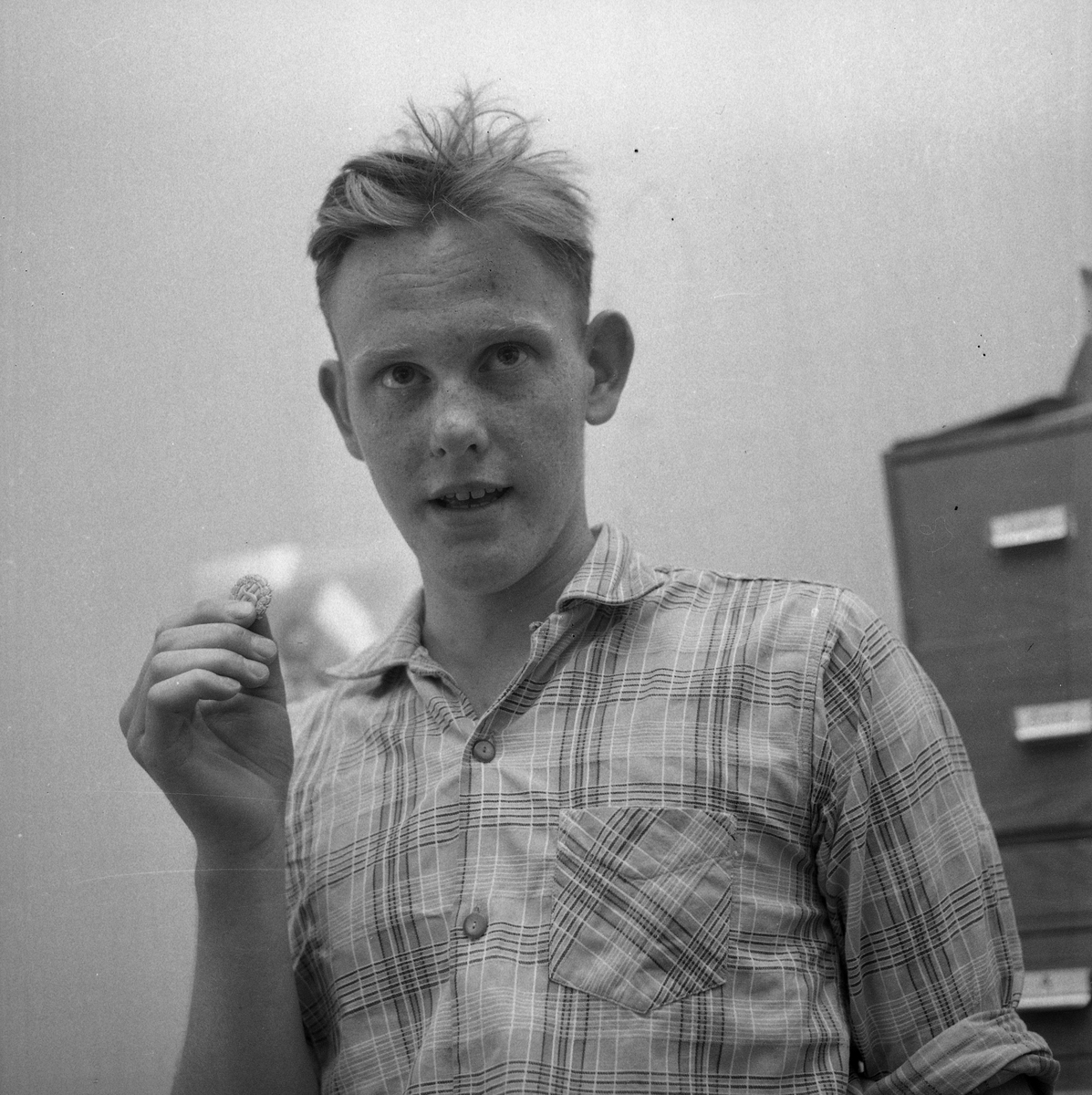 16-åring Örebros första guldmagister i sommar. 
16 juli 1959.