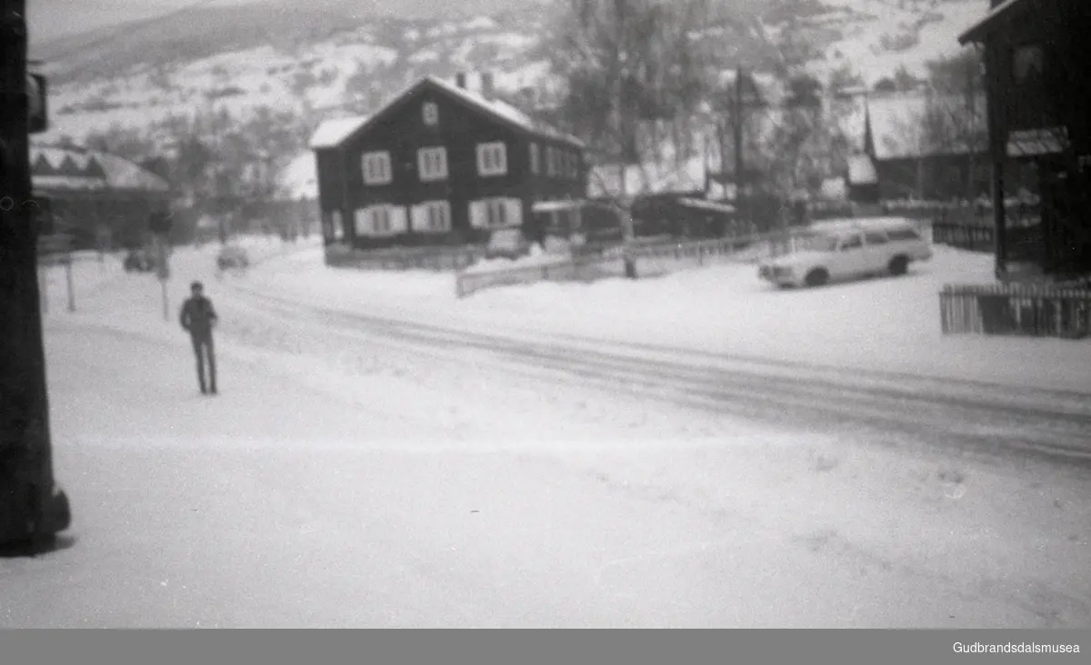 Prekeil'n, skuleavis Vågå ungdomsskule 1974-82
Søre vegen mot Bokhandelen