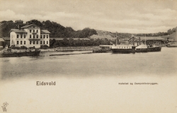 Postkort, Eidsvoll stasjon, D/S Skibladner ligger til ved da