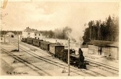 Damplokomotiv type 9a med persontog til Solørbanen på vei ut