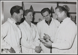 Fra venstre: Stanley Salvesen, Inger Waage, Eystein Sandnes 