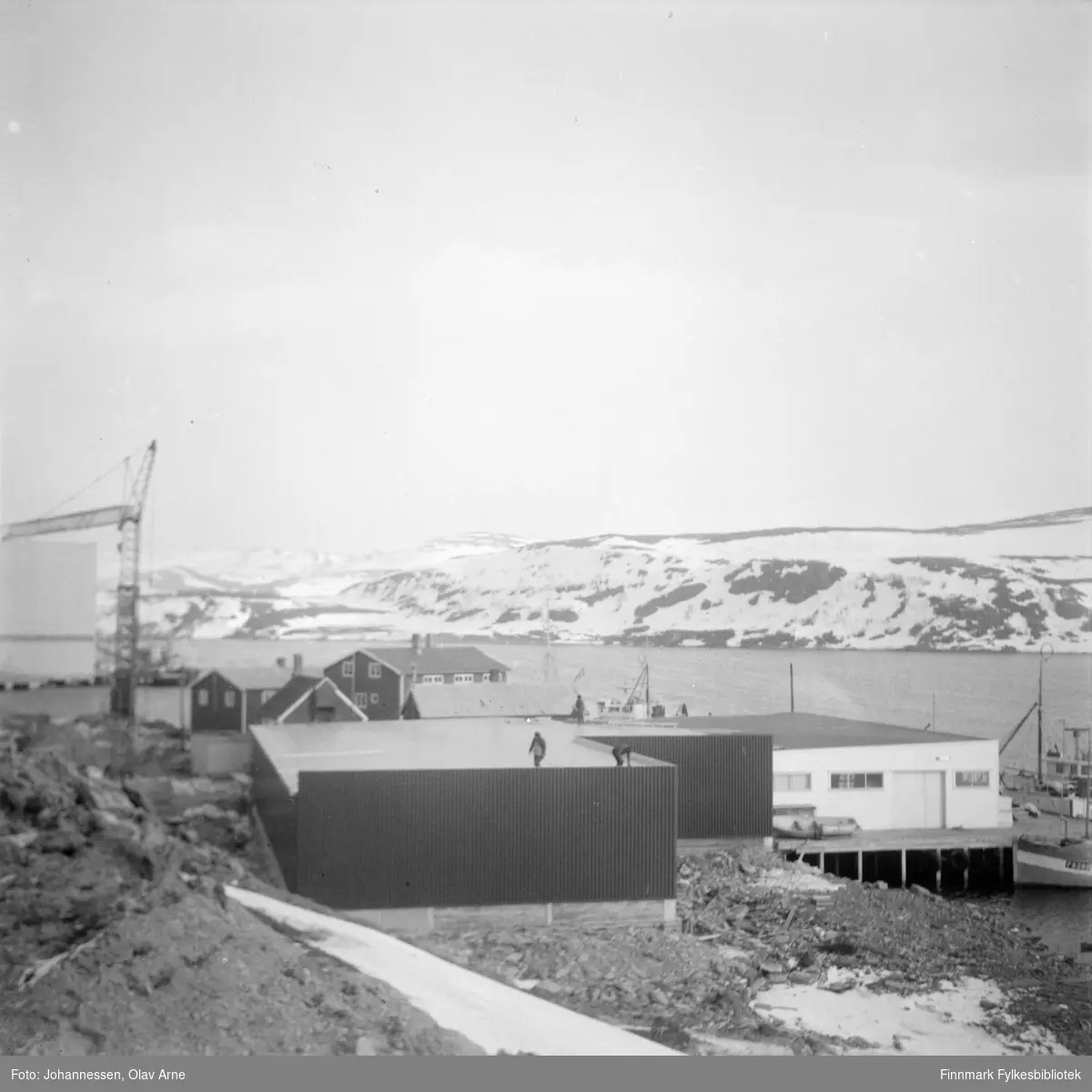 Fiskebruket Tromsfisk bygges på Haabet i Båtsfjord

Foto tatt på tidlig 1970-tallet
