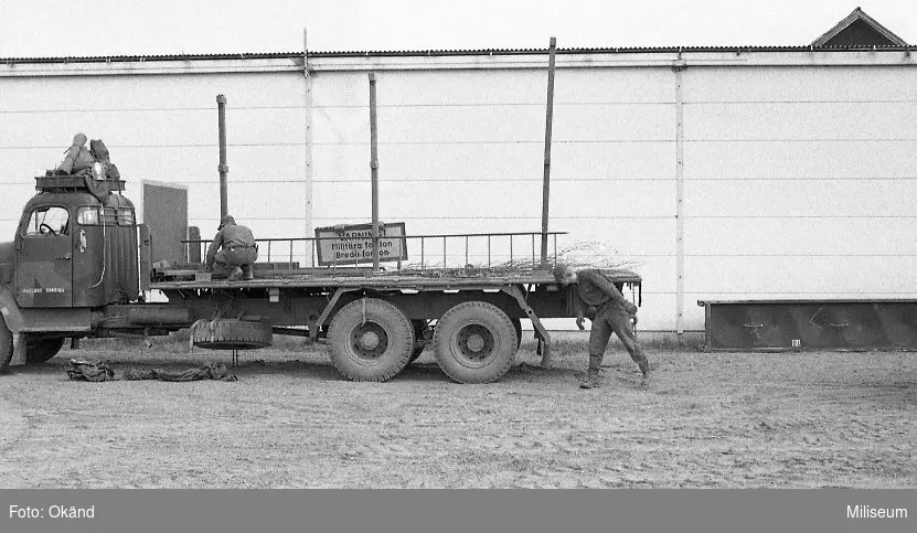 Ing 2 bygger Krupp-Brücke bro. Förberedelse inför byggnation ...