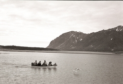Familien Nødtvedt i Magdalenefjorden sommeren 1960.  Soknepr