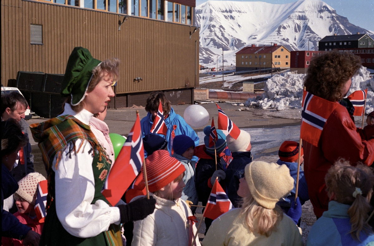 17. mai tog i Longyearbyen.