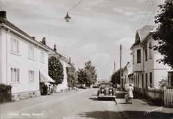 Postkort, Stange sentrum, Stangebyen, Storgata, fra venstre: