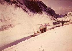 Åpning av vinterveg i 1961- Rv 45 Østbøstølene - Hunndalen i