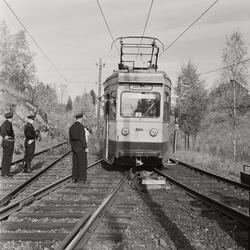 Ekebergtrikken kjørte av sporet ved Ljabru. 14/10 1963