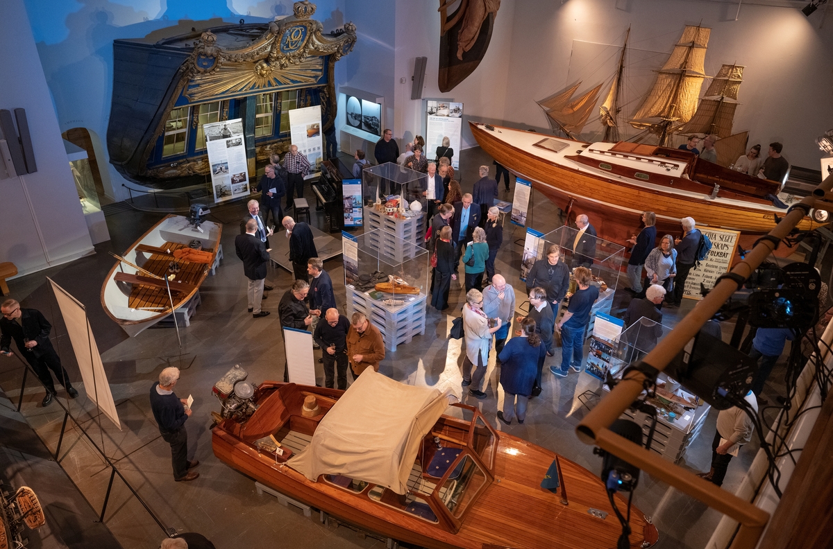 Vernissage för utställningen "Folkhemmets fritidsbåtar" på Sjöhistoriska museet.