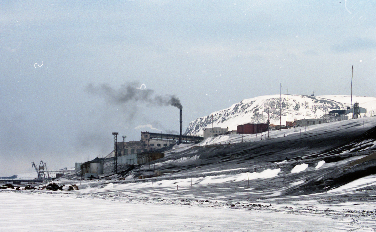 Kullkraftverket i Barentsburg. Bilder fra Barentsburg, brukt av Svalbardposten.