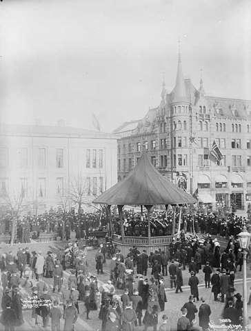 Prot: Oslo - Naar Musikken spiller 4/11 1904  Konv: Copie