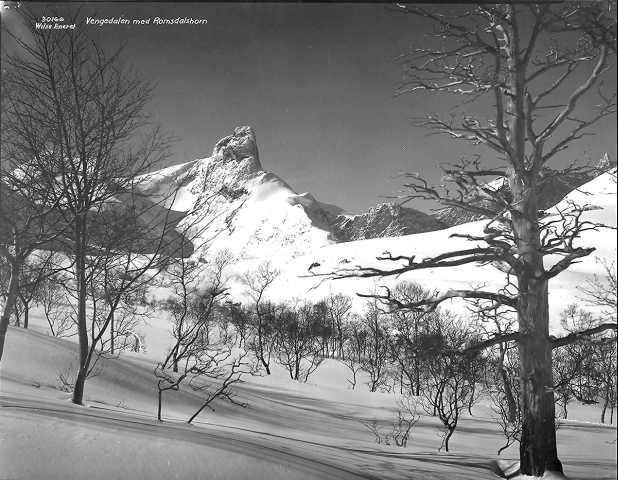 Prot: Romsdalen Vinter - Vengedalen med Romsdalshorn