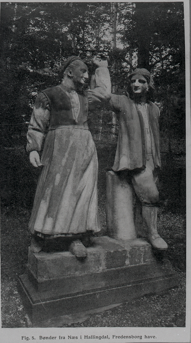 Garnåsstatuene
Dansende par bilde er tatt av statuene i Normandsdalen
modelert av Jørgen Garnaas
