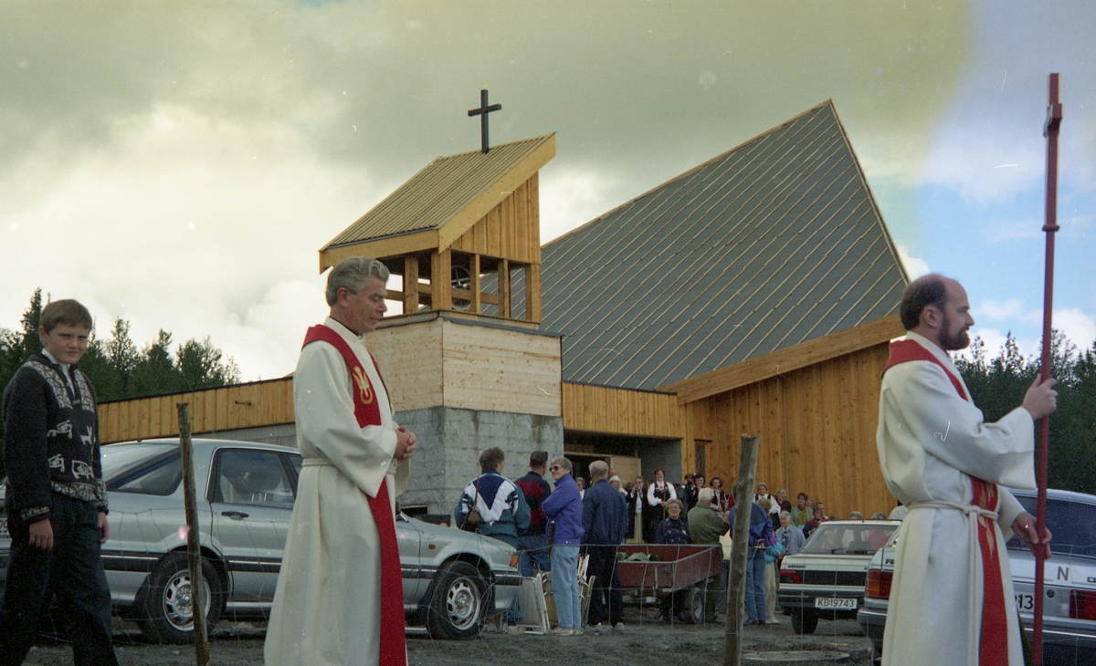 Kirke
Nes fjellkirke. Vigsling 16. august 1994.
