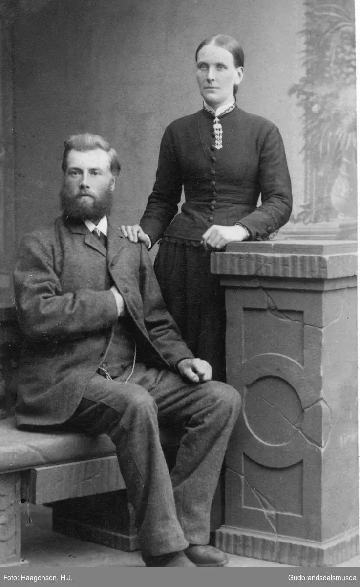 Ekteparet Ola Ånstad (f. 1846) og Magnhild Ånstad (f. Gjeilo 1851)