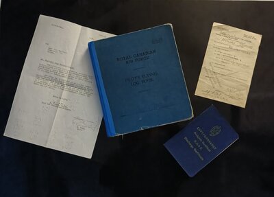 1926 J. Hellands flybok fra 2. verdenskrig