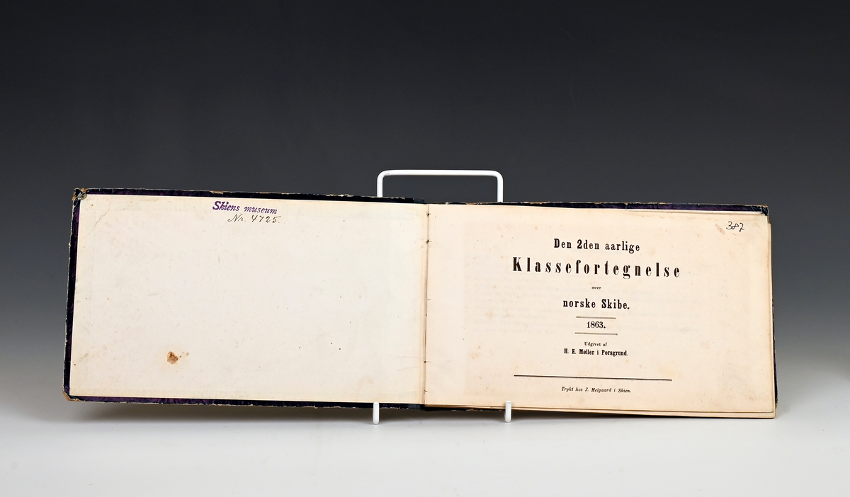 Prot: "Den 2.den aarlige Klassefortegnelse over norske skibe 1863". Udg. av H.E. Møller i Porsgrund. Trykt hos J. Melgaard, Skien.  XX + 166 s. 4 to. (I tværformat). Indb. med originalomslag som overtræk.