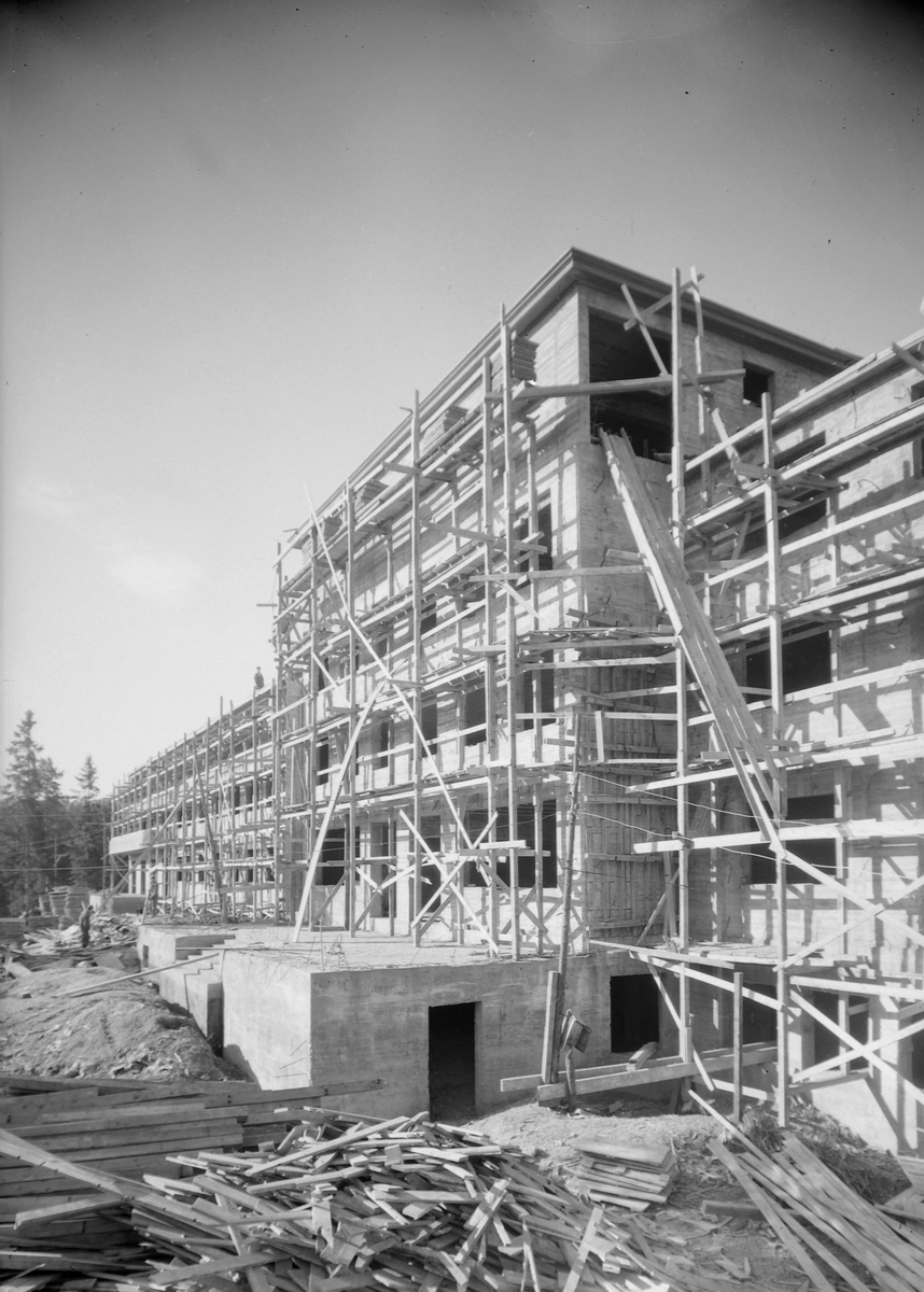 Haukåsen sykehus under bygging.