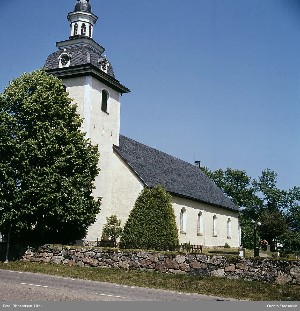 Snavlunda kyrka