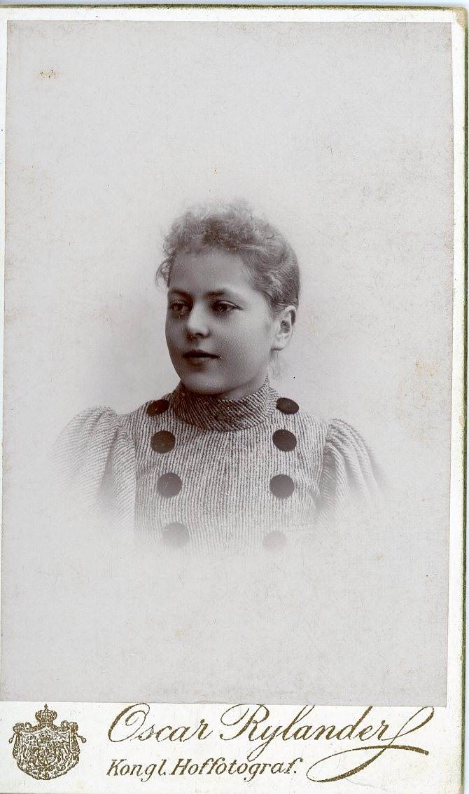 Porträtt av en okänd ung kvinna.