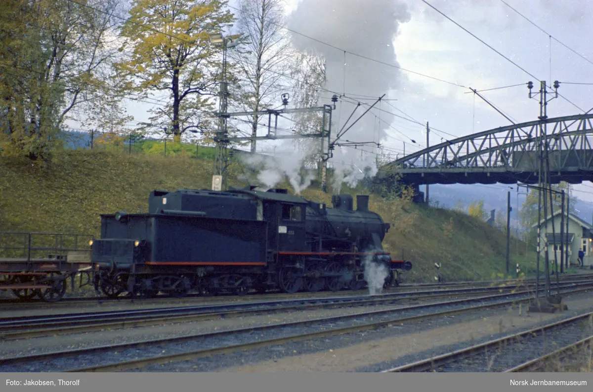 Damplokomotiv type 24b nr. 222 i skiftetjeneste i Drammen