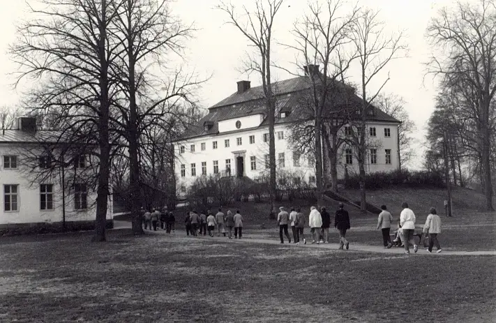 Vårutflykt 1984. Ekebyholms slott.
