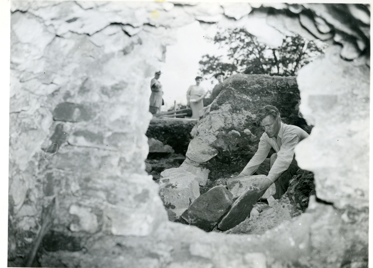 Arboga sf.
Arkeologisk utgrävning av munkgångarna, 1939.