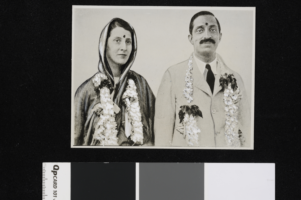 Portrett av den tidligere Maharaja av Indor og hans amerikanske kone, Nancy Miller. Fotografi samlet av Elisabeth Meyer i forbindelse med hennes reise til India 1932-33.