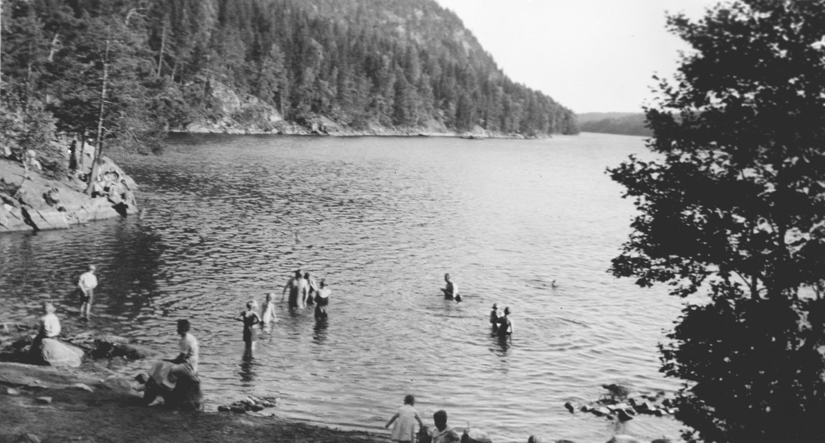 Bading i Gjersjøen, Eidsted.