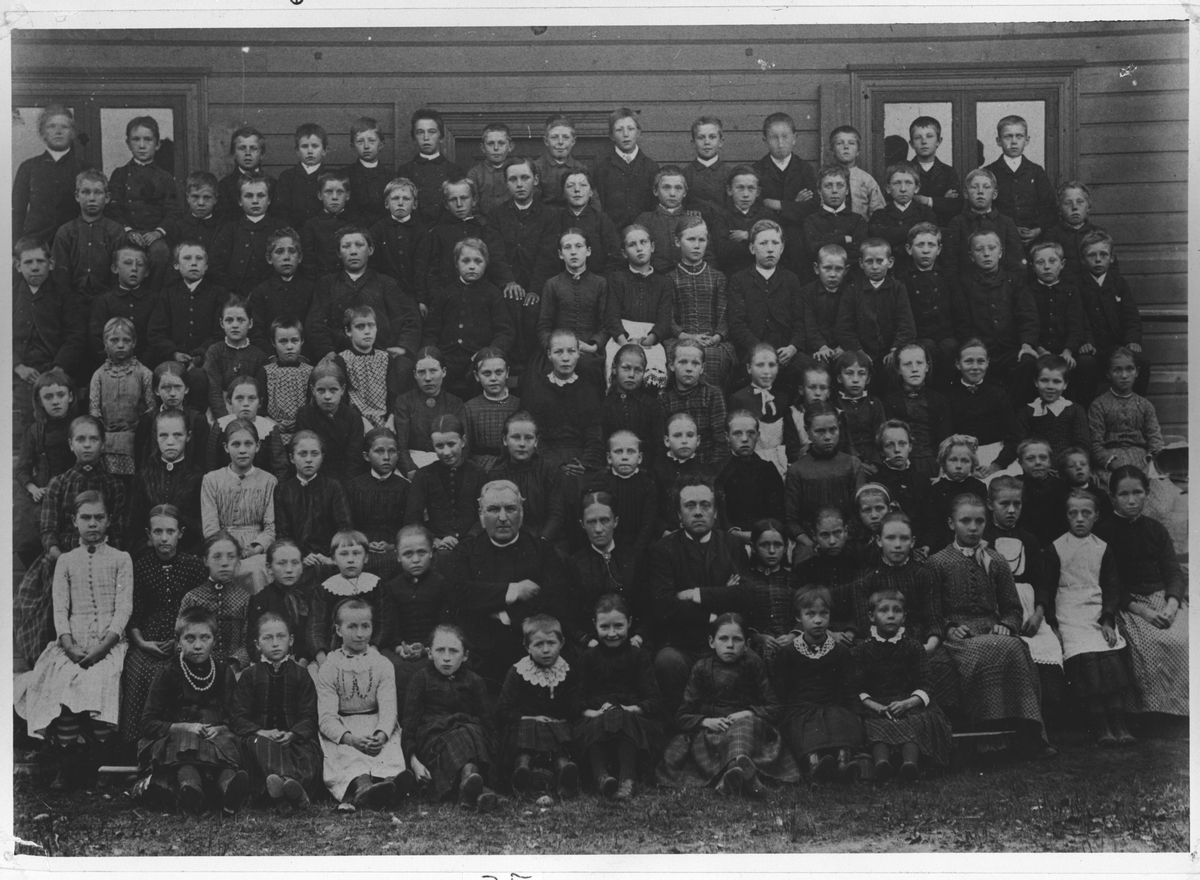 Elever og lærere ved Lillestrøm Bruksskole.