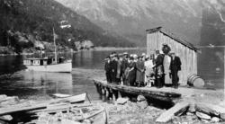 Eikesdalen i 1930-åra. D/S Eikesdal.