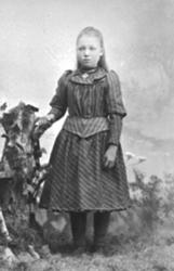 KAREN EVENSEN ØSTERHAUG, ØSTERHAUG