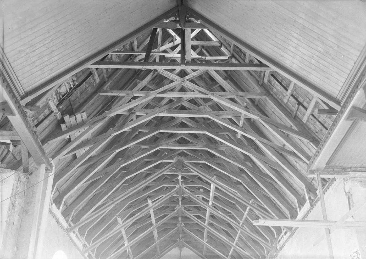 Taket på Selbu kirke under restaurering 1949