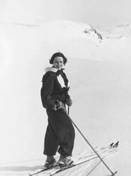 Else Getz Hansen på skitur i fjellområdet rundt Møsvann