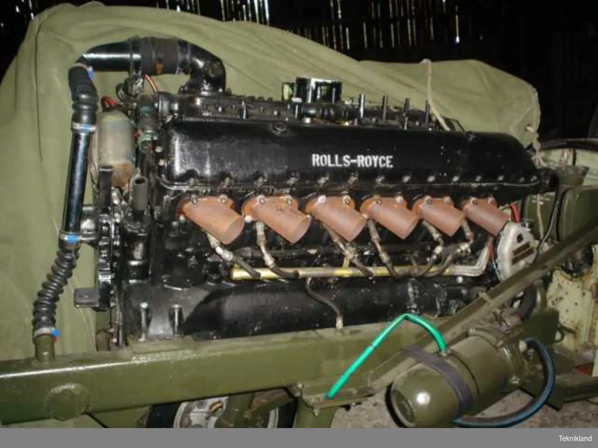 Rolls-Royce "Meteor".
Ursprungligen monterad i stridsvagn Centurion.
Körbar demonstrationsmotor.