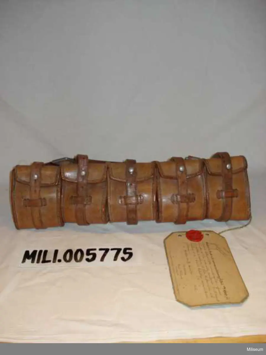 Ammunitionsgördel m/1900, med krok m/1912, sigillerat provexemplar.