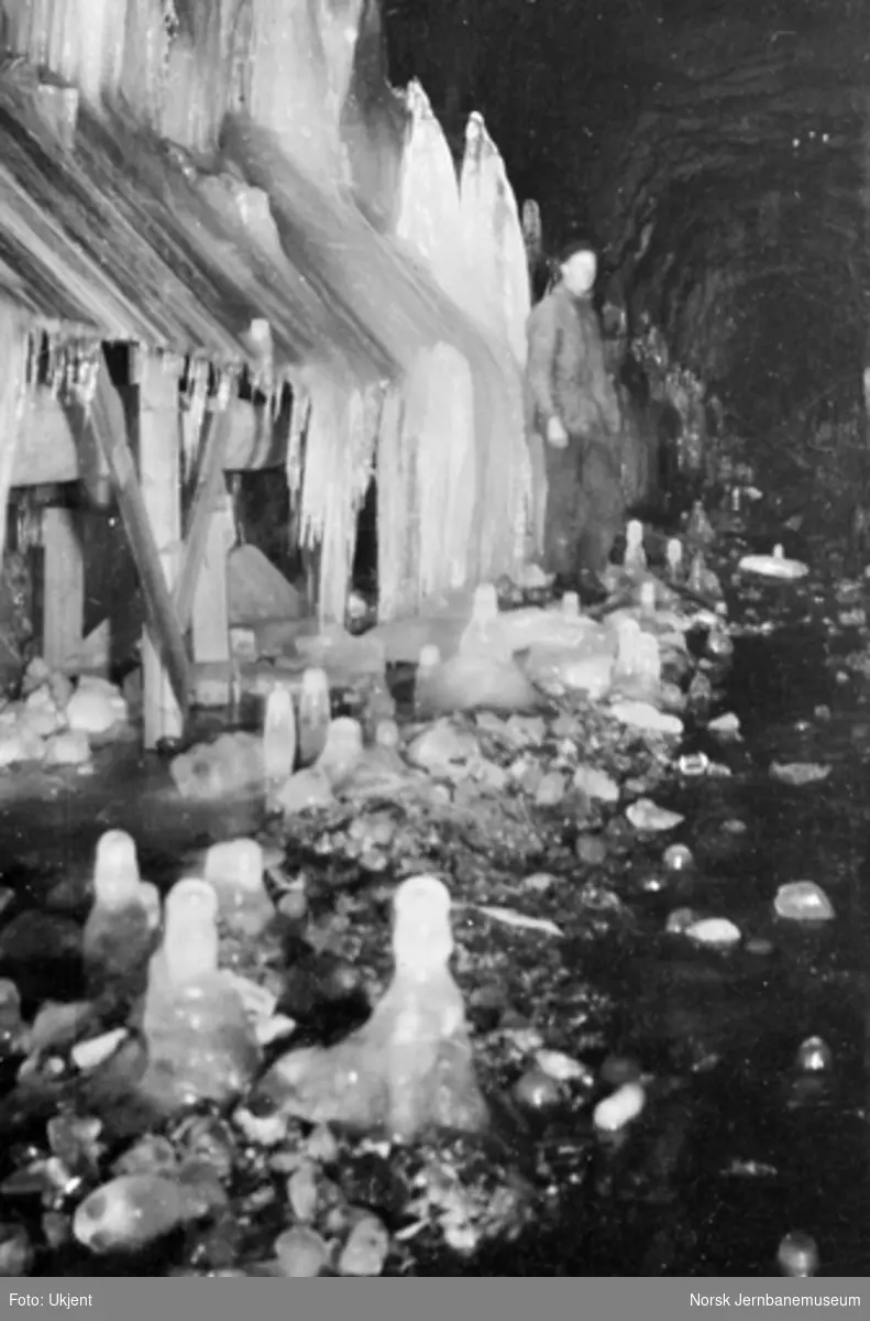 Nediset ventilasjonsledning i Bergsund tunnel under streiken