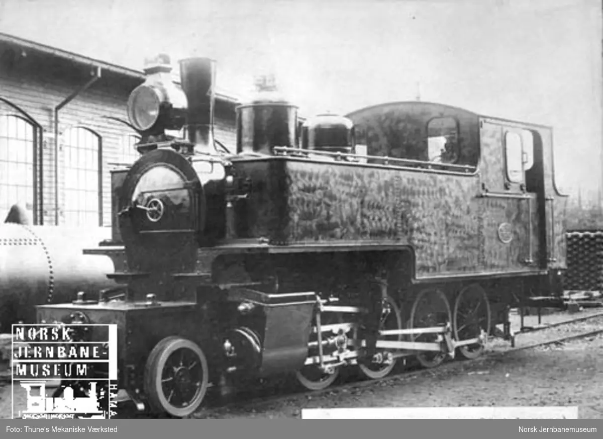 Leveransefoto av Holmestrand-Vittingfossbanens damplokomotiv nr. 4