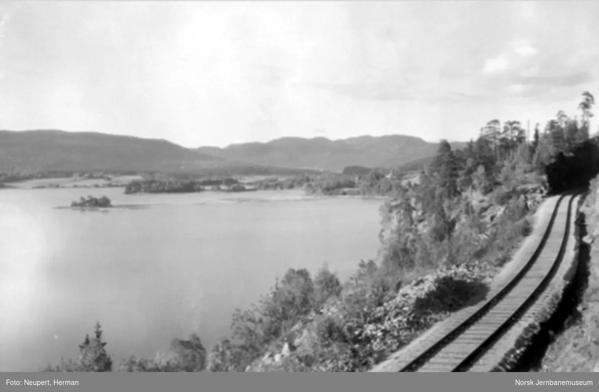 Gjøvikbanens trasé langs Maridalsvatnet
