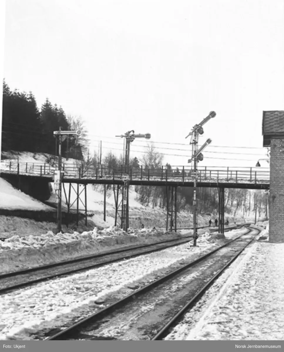 Ski stasjon, semaforsignaler ved utkjøring nordover