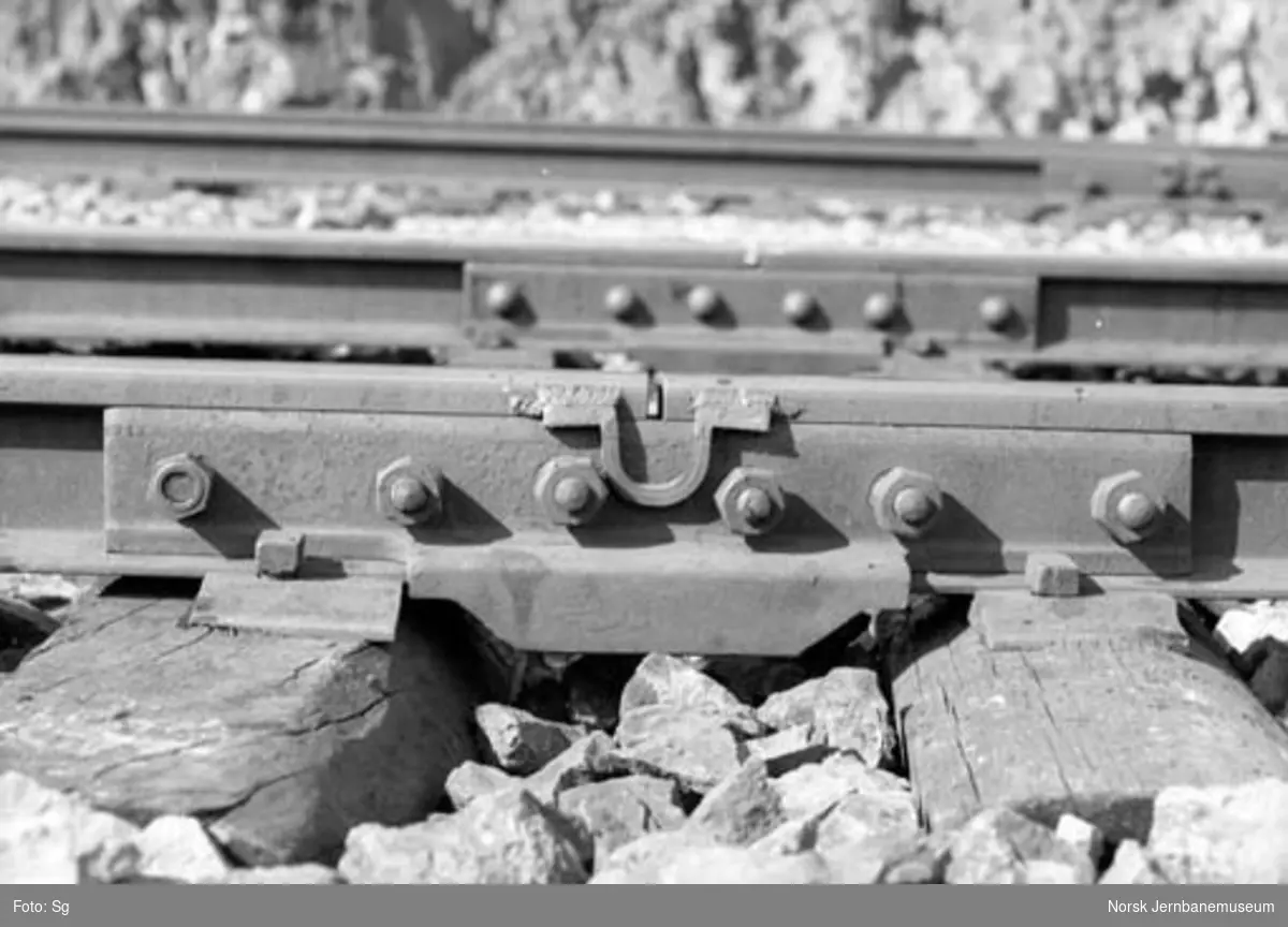 Drammenbanens elektrifisering : skinneforbindelse