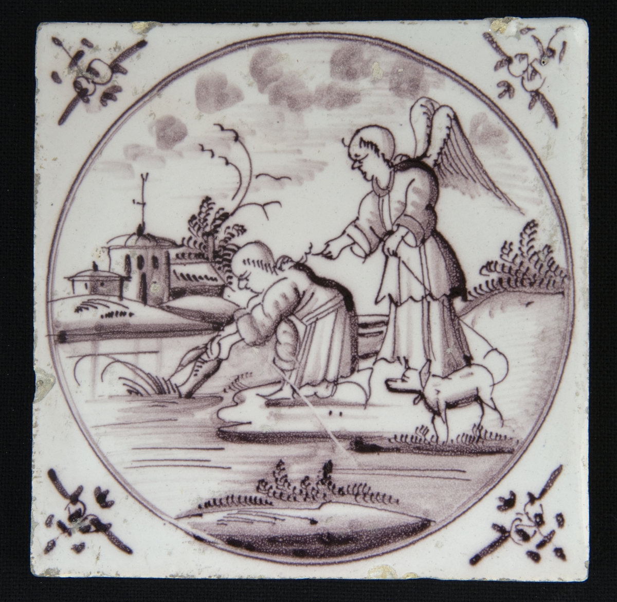 Kakkelflis med bibliskt motiv Tobias og engelen fanger fisk