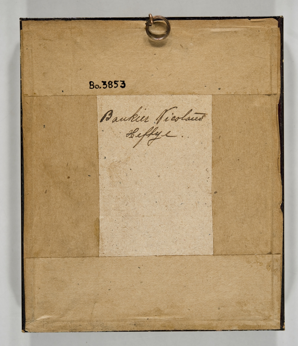 Portrett av sittende mann, knebilde.