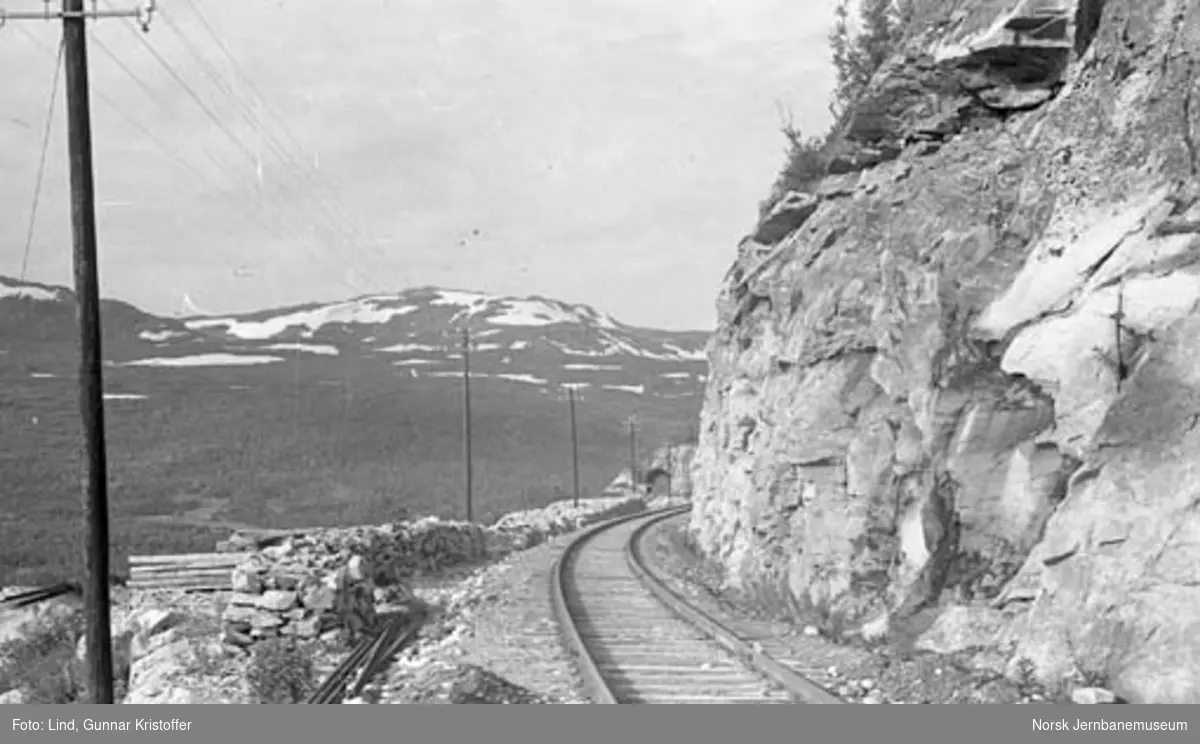 Nordlandsbaneanlegget : linjeparti mot nordre portal Svahella tunnel