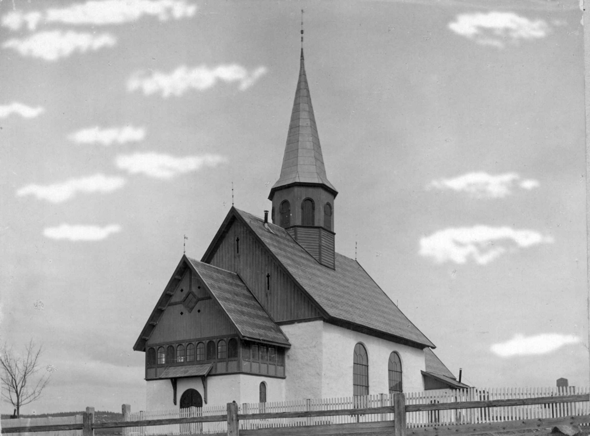 Kirkebygning; Hedenstad kirke.
