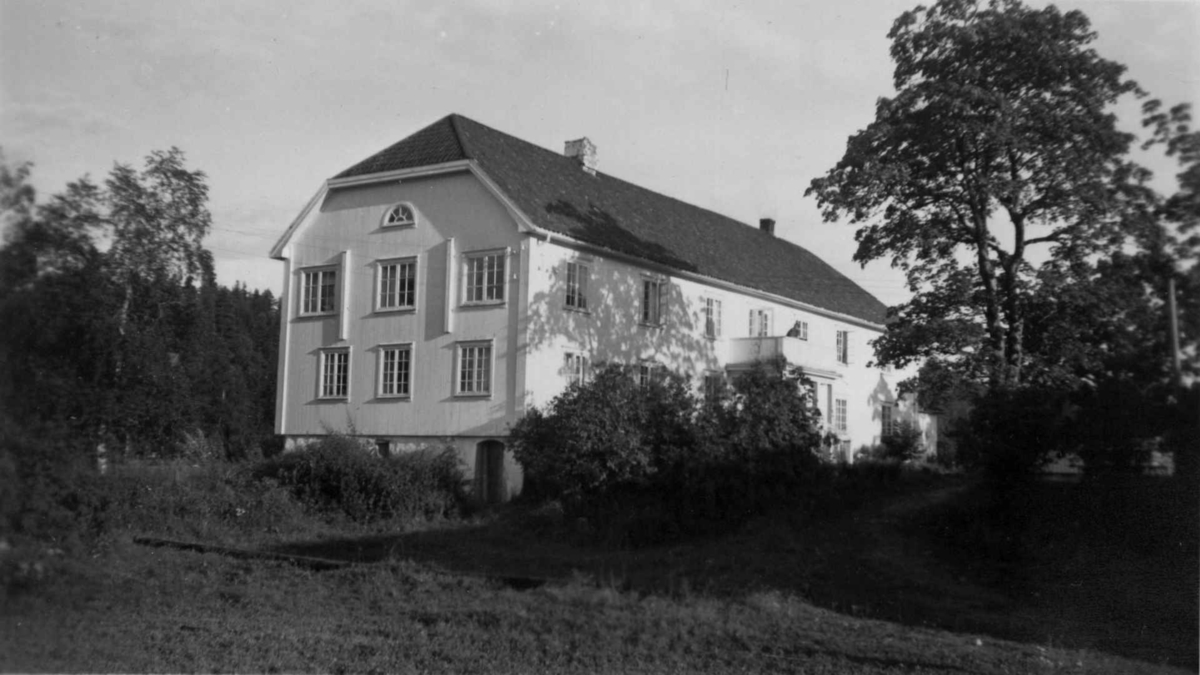 Østenbøl, Enebakk, Akershus 1937. Hovedbygningen sett fra nord.