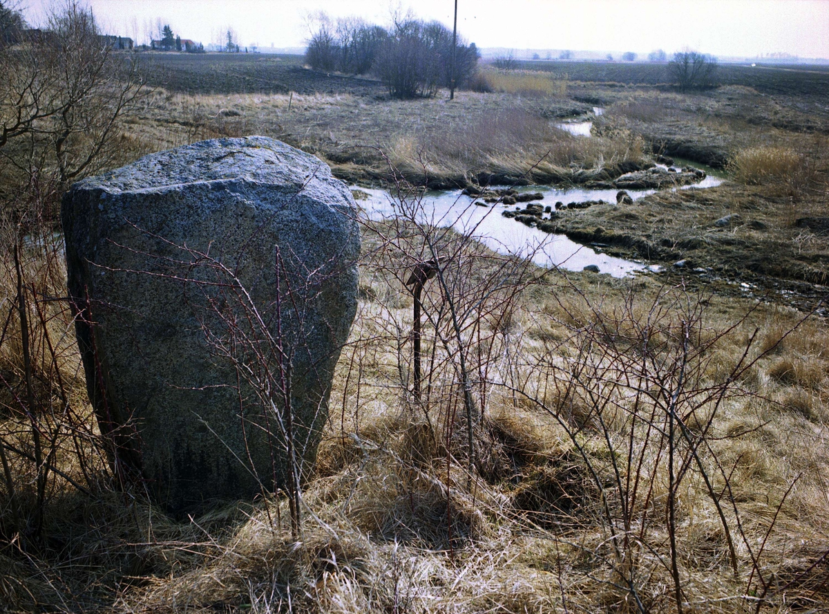 Ullunda vad vid Ullbrobäcken, Tillinge socken, Uppland 1993
