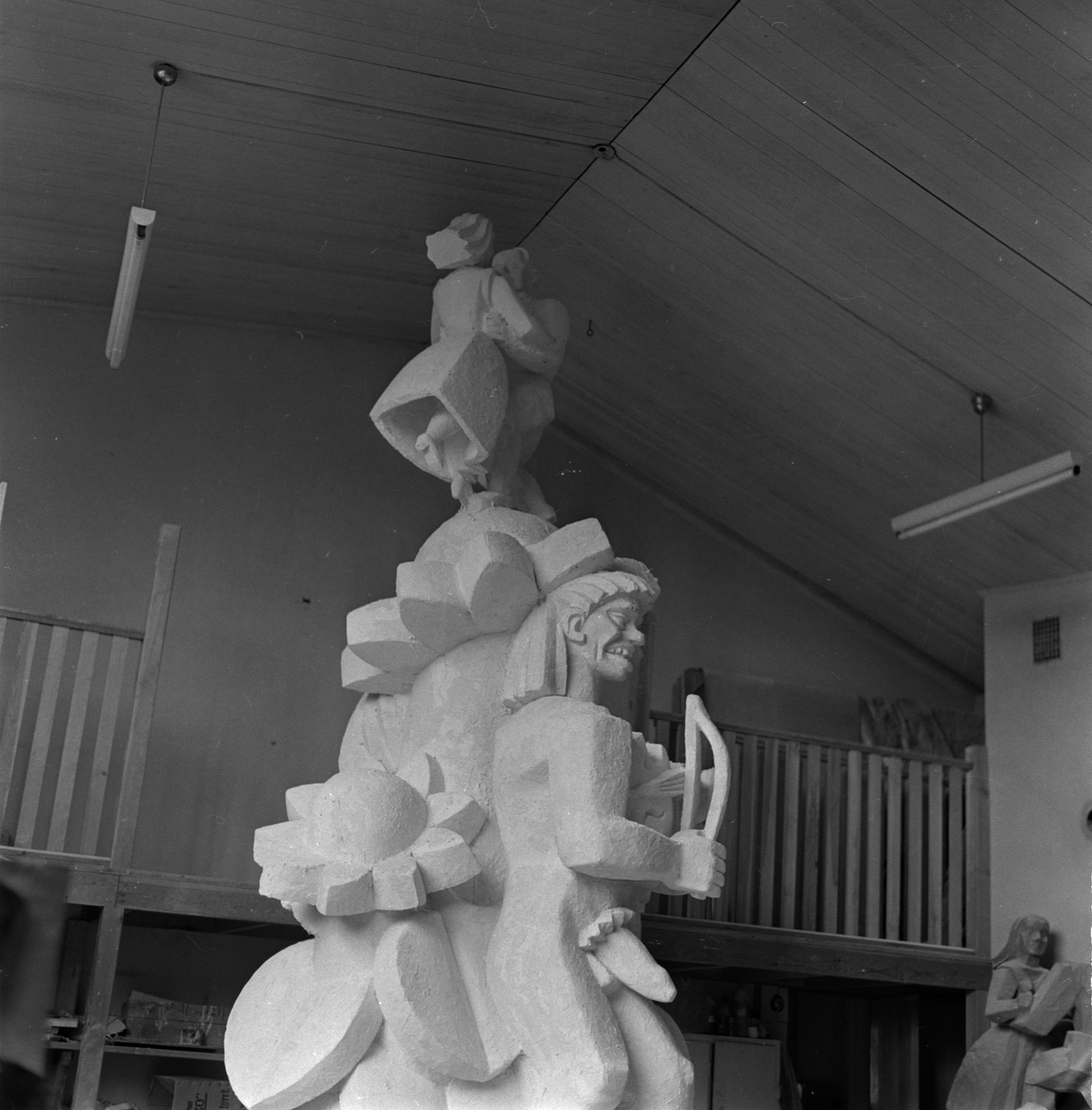 Skulptur Näckens polska i konstnären Bror Hjorths ateljé, Norbyvägen 26, Kåbo, Uppsala