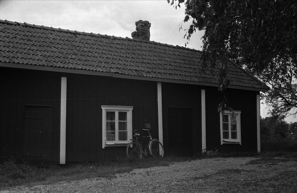 Brygghus och bod, Grimsta 1:1 - 3:1, Ärentuna socken, Uppland 1976